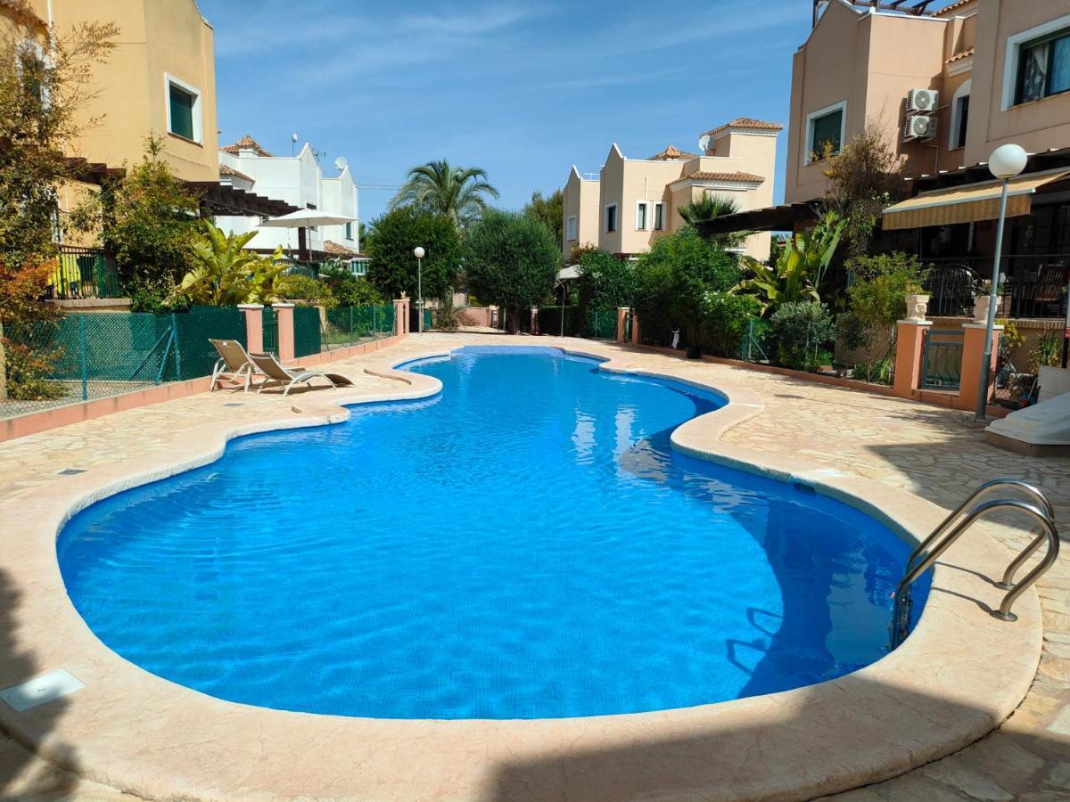 House Laguna Roja With Sun Terrace Torrevieja Eksteriør bilde