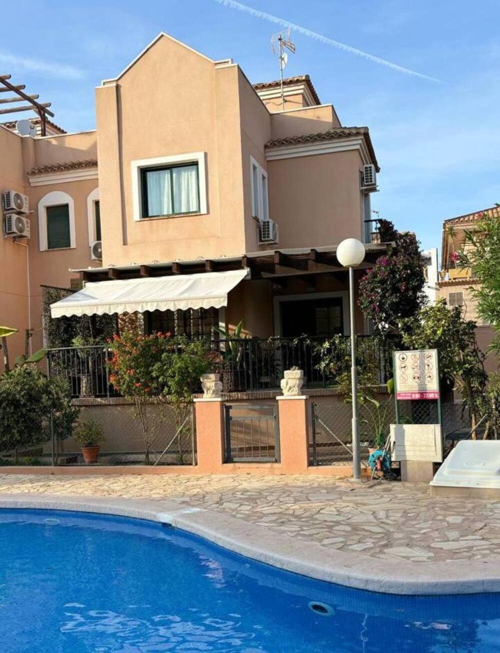 House Laguna Roja With Sun Terrace Torrevieja Eksteriør bilde